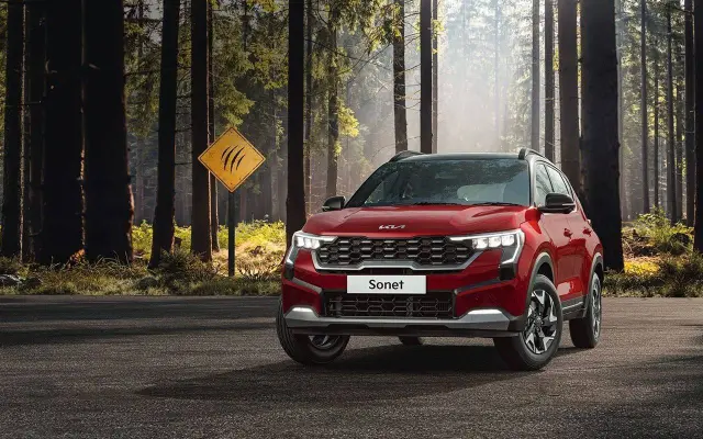 Kia Sonet offers Jaipur hero image showing the SUV for buyers comparing live deal timing, variant fit, and booking readiness in Jaipur.