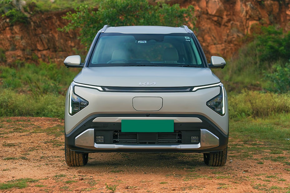 Kia Carens Clavis EV image in Bharatpur