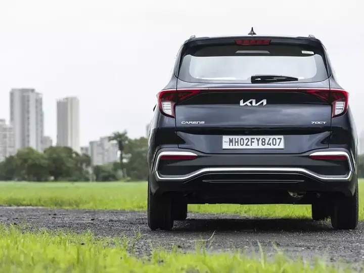 Kia Carens image in Jaipur