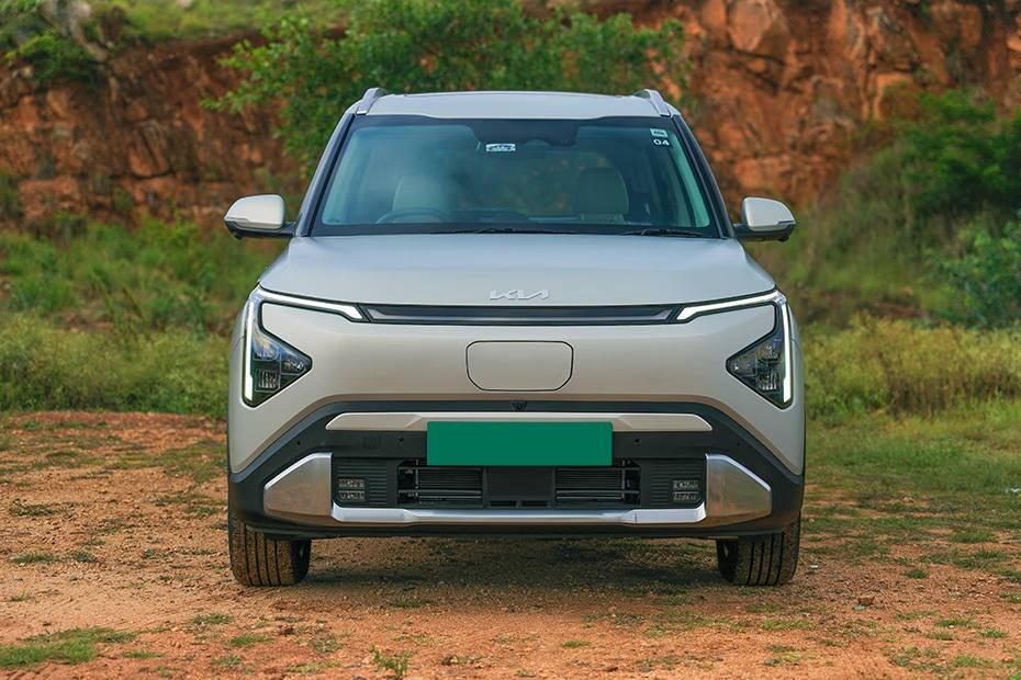 Kia Carens Clavis EV image in Jaipur